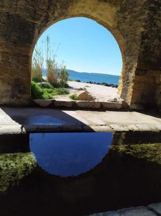 Au Pied Du Baou Daire Saint-Chamas Dış mekan fotoğraf